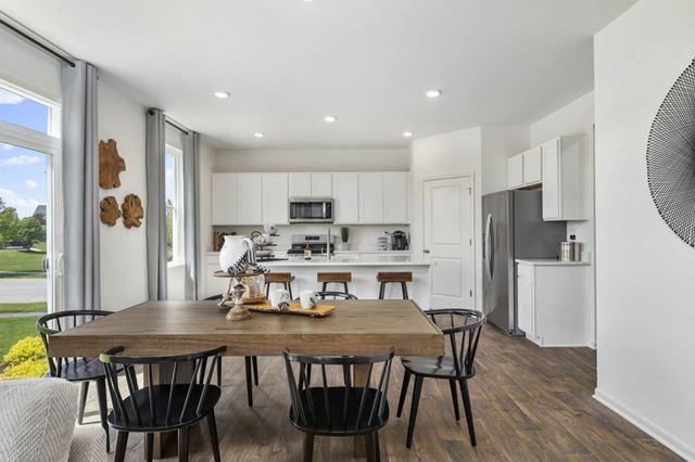 images-167 Cressmoor Boulevard