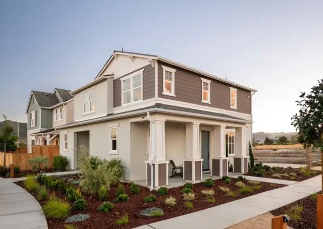 images-226 Memphis Belle Way