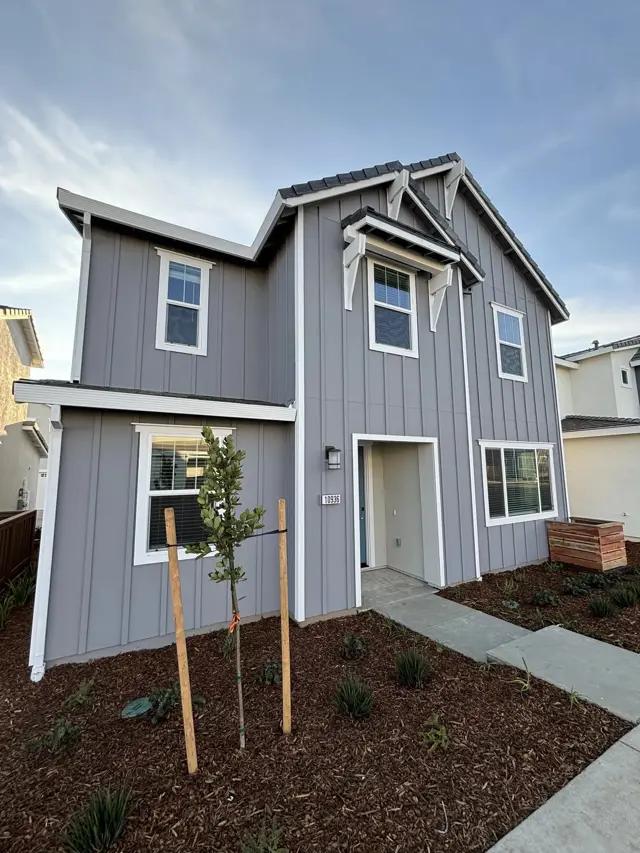 images-10936 Bushel Way