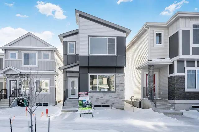 images-4291 Kinglet DR NW