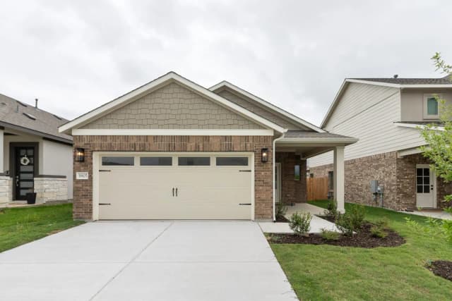 images-18605 Emu Lane