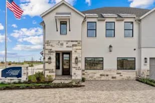 images-Villas at Mustang Lakes
