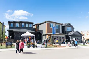 images-Kinglet Gardens