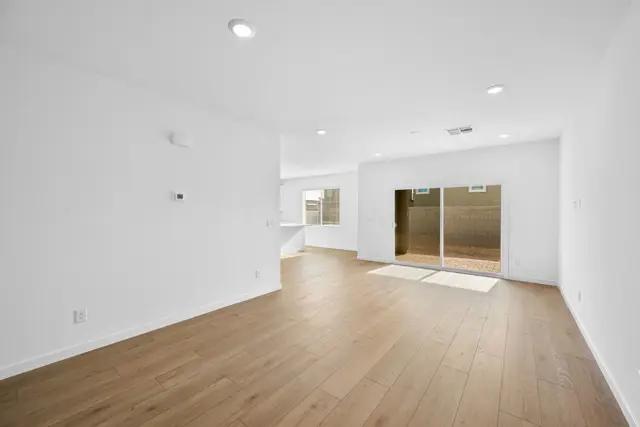 hero-image-9