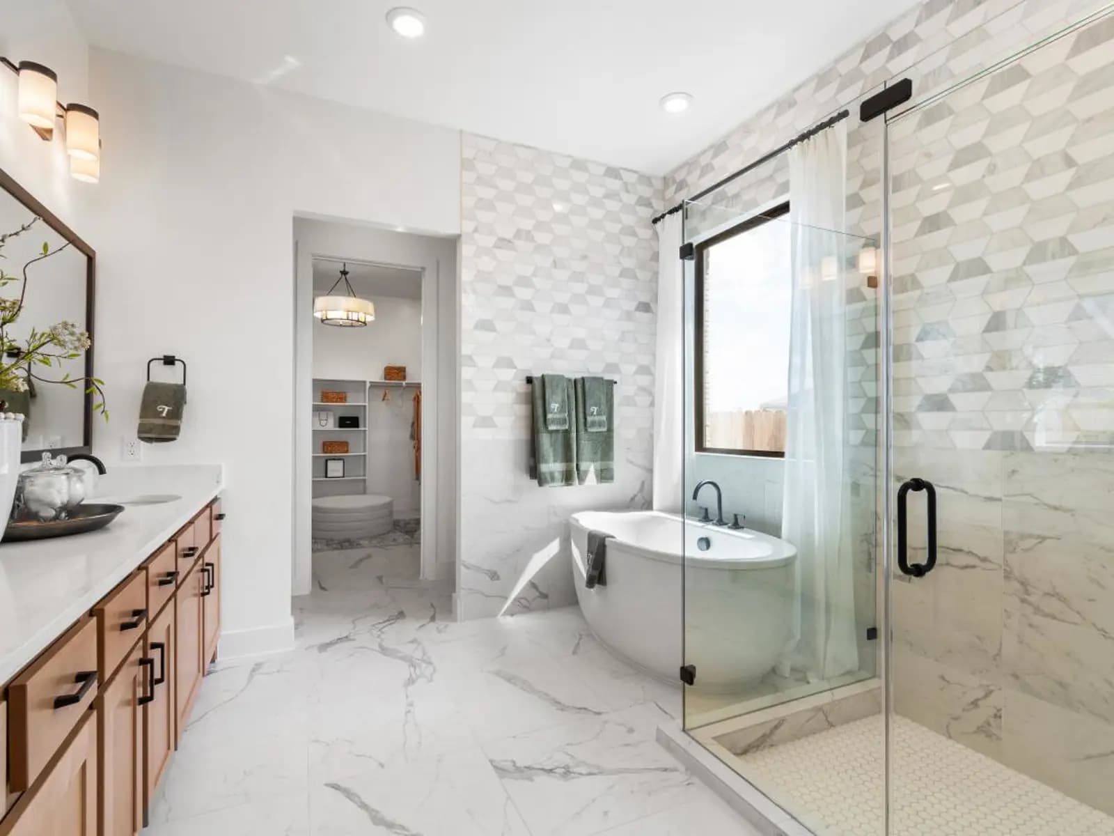 2026_04_15_06_03_57_2026_04_15_02_03_56_962_stonecreek_estates_belmore_master_bath_1_cc_rgb_1800.webp
