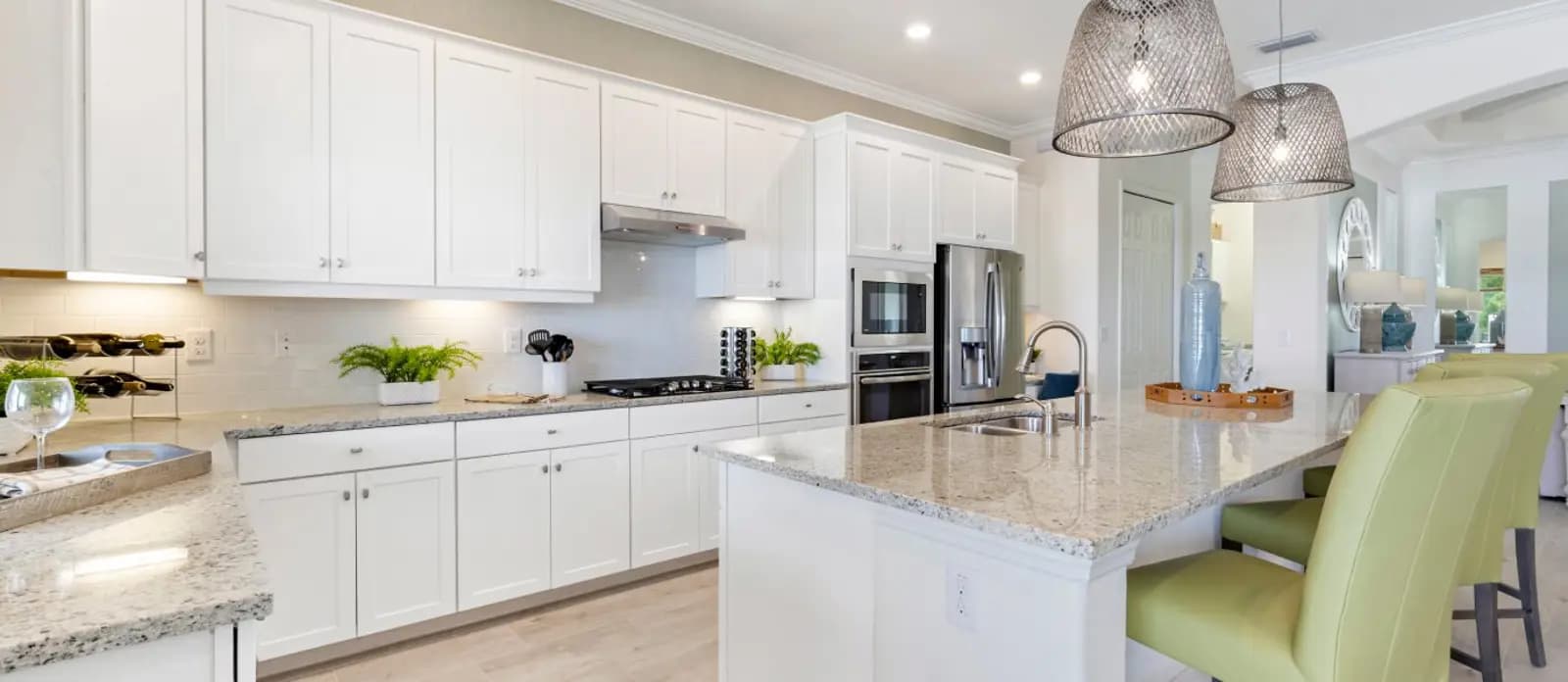 2026_05_25_01_05_05_2026_05_25_09_04_49_515_leh_executivehomes_bonitanational_pic_angelina_kitchen3_f1.webp