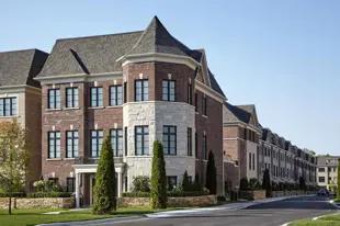 images-Boutique Towns on Lake Shore