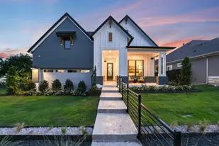 images-Headwaters 50' - Executive Series