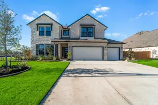 images-Canterra Creek