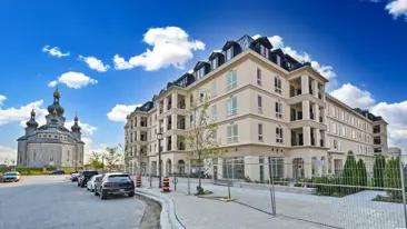 images-The Courtyards at Cathedraltown