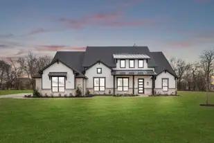 images-Mockingbird Hills