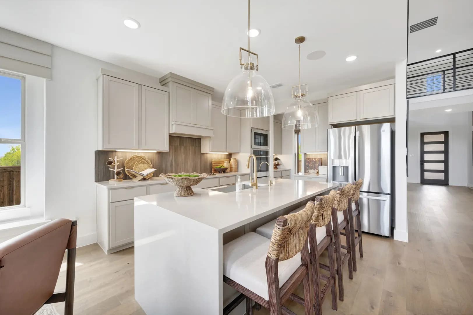 hero-image-32