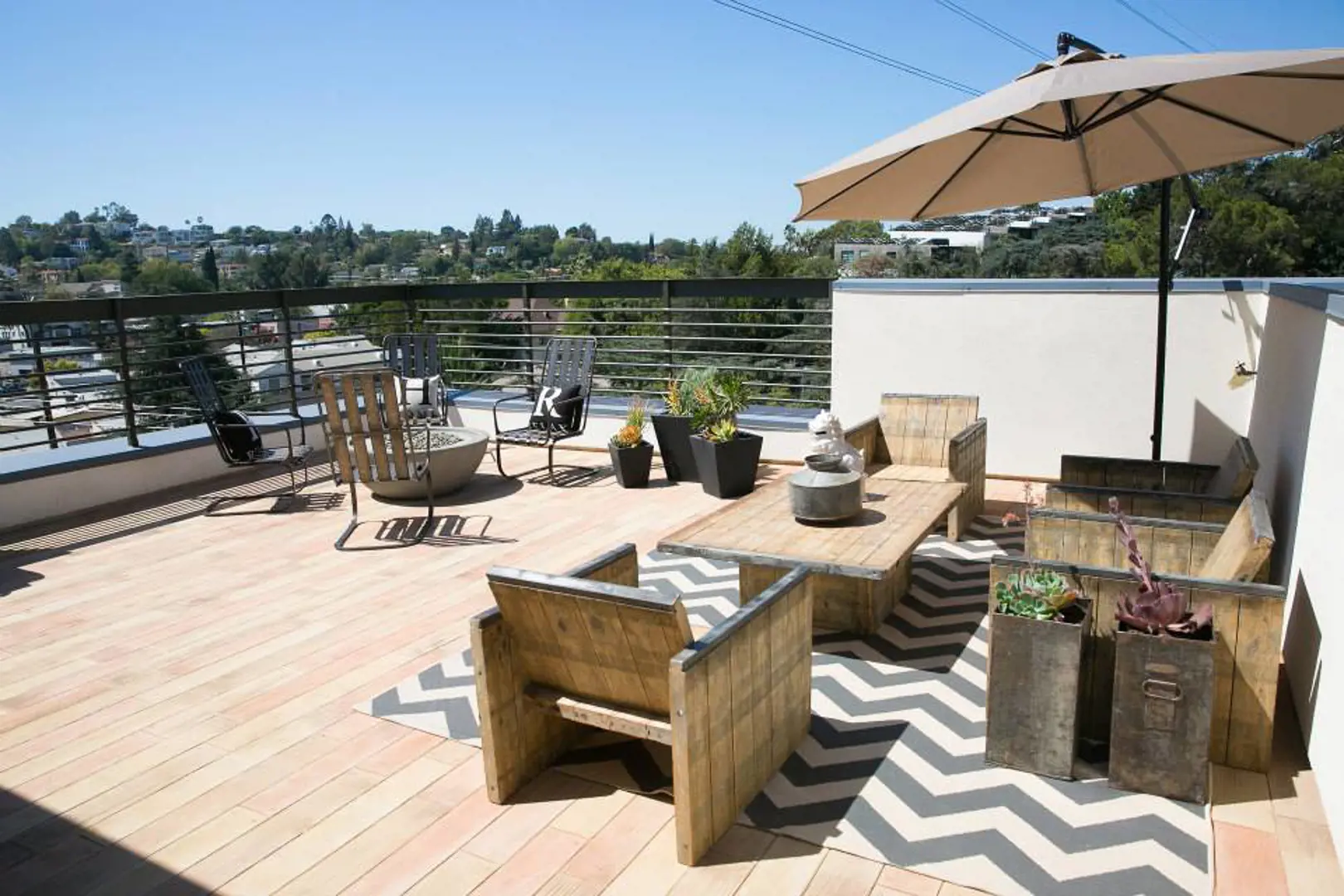 Latitudes Rooftop Latitudes at Silverlake by LaTerra Development LLC, Encore Capital ...