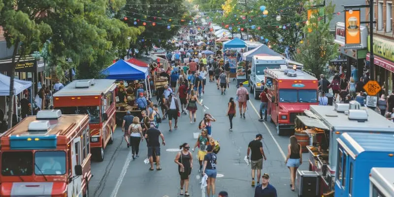 Food trucks in Edmonton